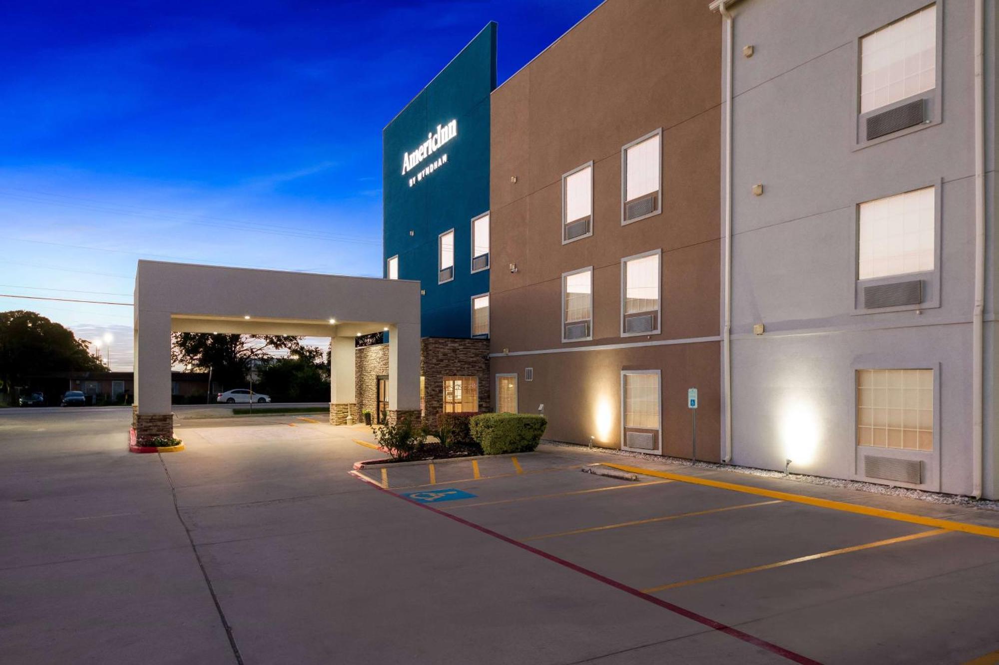 Americinn By Wyndham نيو بروانفيلز المظهر الخارجي الصورة