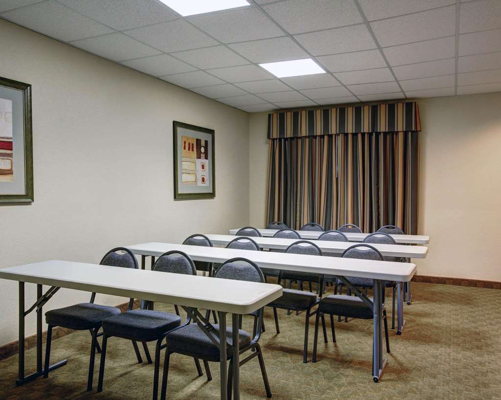 Americinn By Wyndham نيو بروانفيلز المرافق الصورة